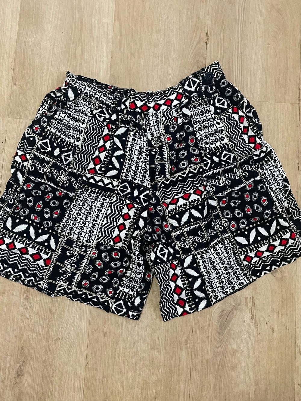 Kathie Lee Collection High-Waist Black, White & Red Patterned Shorts